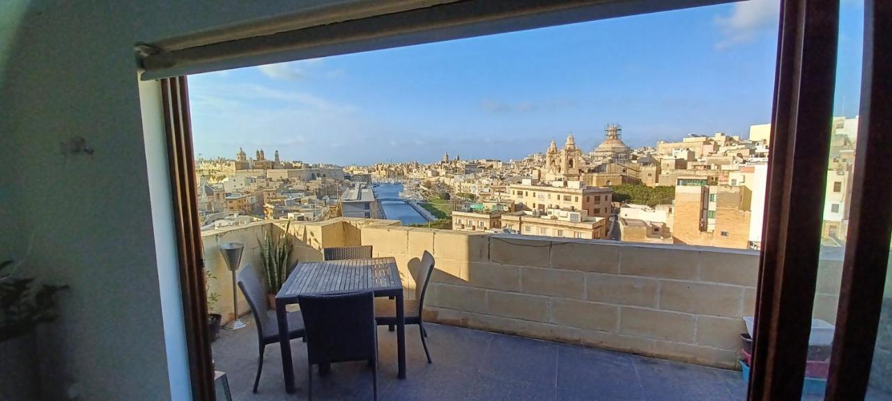 The View Penthouse Apartment Cospicua Екстериор снимка